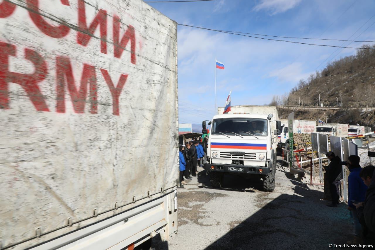 More vehicles of Russian peacekeepers move freely along Azerbaijan's Lachin-Khankendi road (PHOTO)