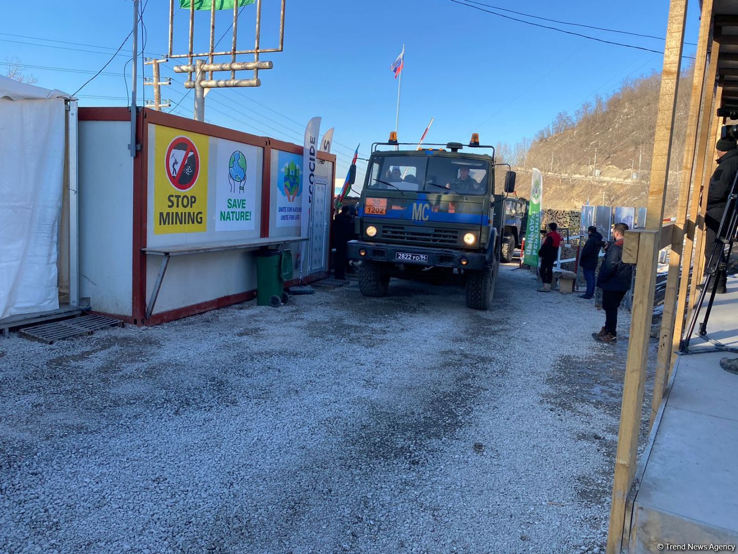 More vehicles of Russian peacekeepers move freely along Azerbaijan's Lachin-Khankendi road (PHOTO)