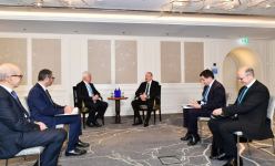 President Ilham Aliyev meets with CEO of Leonardo S.p.a. in Munich (PHOTO)