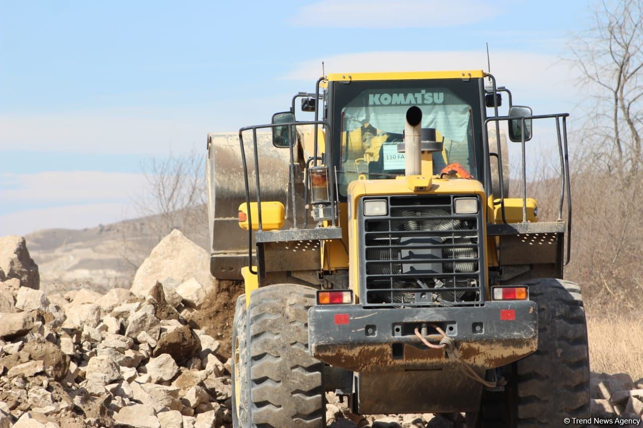 Construction of Azerbaijan's Horadiz-Aghband railway continues (PHOTO)