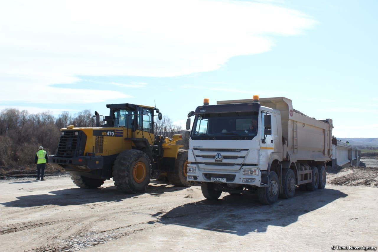Construction of Azerbaijan's Horadiz-Aghband railway continues (PHOTO)