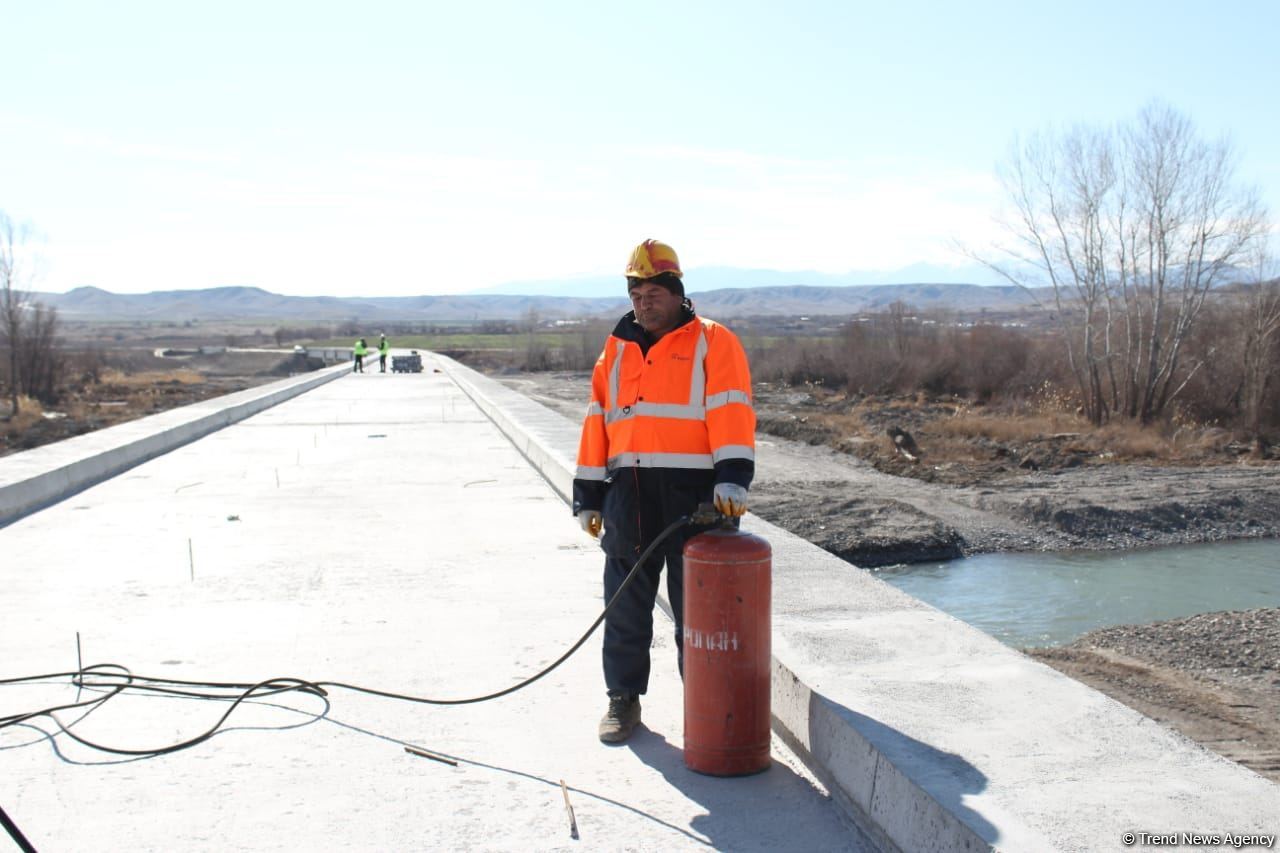 Construction of Azerbaijan's Horadiz-Aghband railway continues (PHOTO)