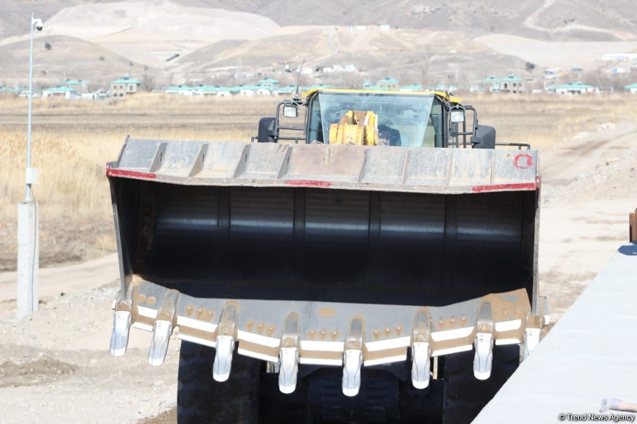 Construction of Azerbaijan's Horadiz-Aghband railway continues (PHOTO)