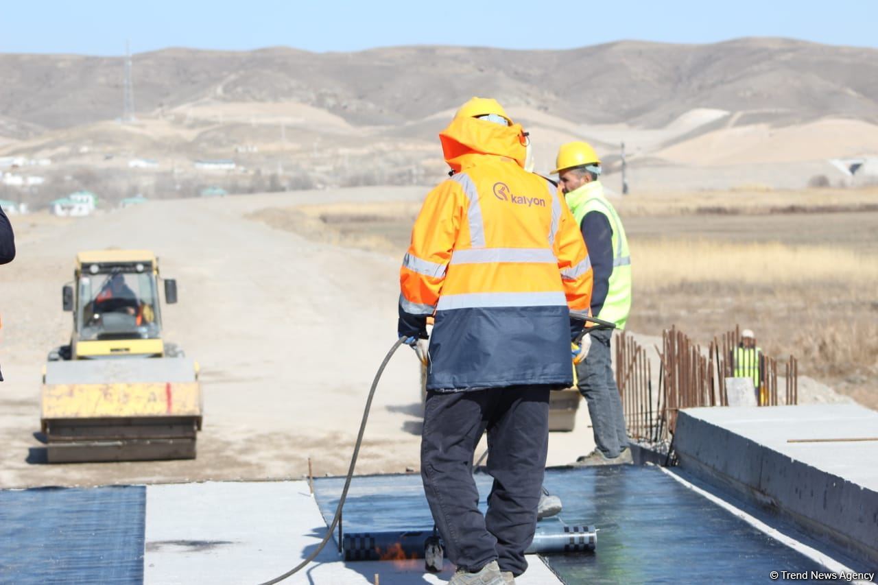 Construction of Azerbaijan's Horadiz-Aghband railway continues (PHOTO)