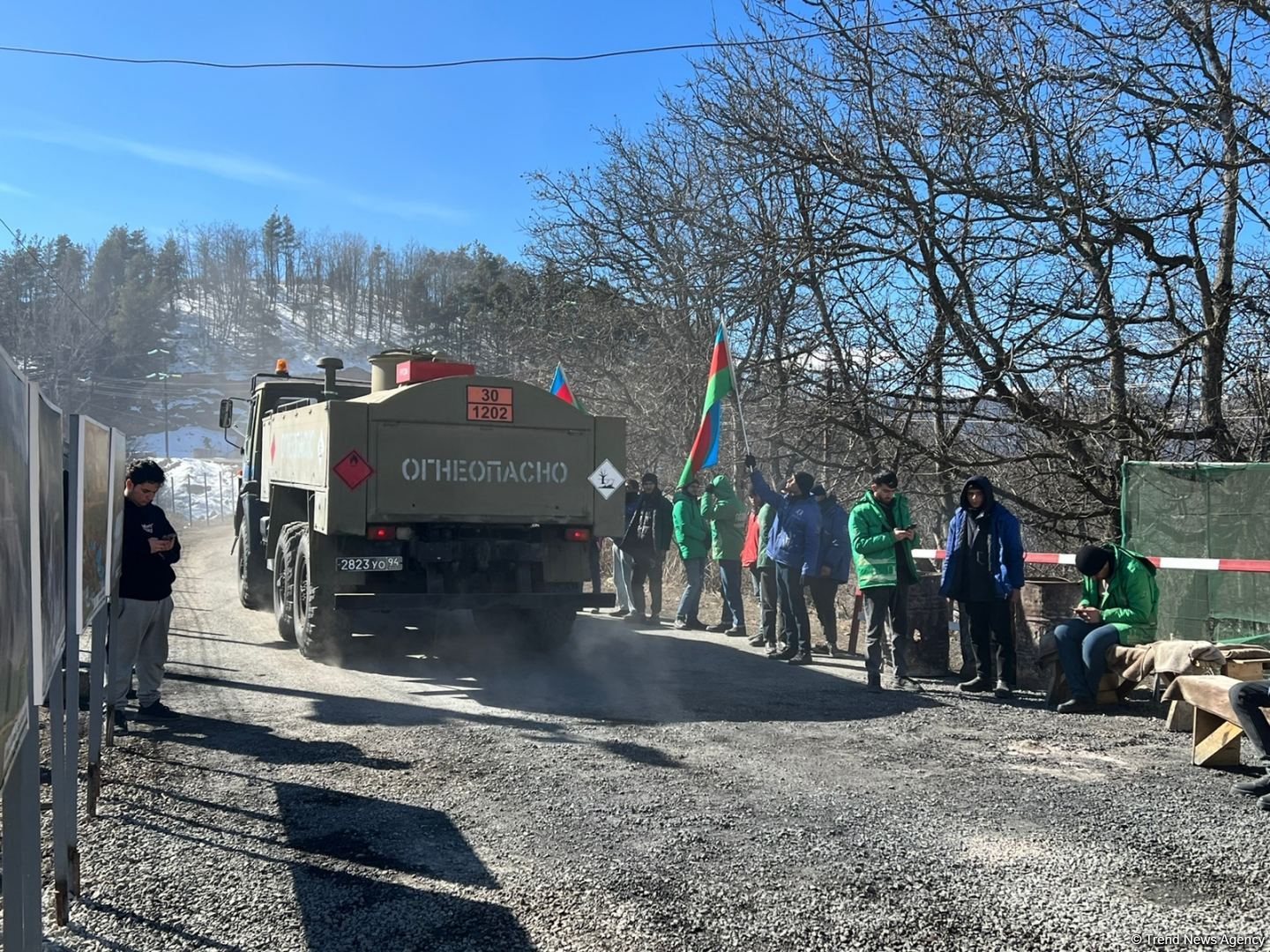 Convoy of Russian peacekeepers moves freely along Azerbaijan's Lachin-Khankendi road (PHOTO)
