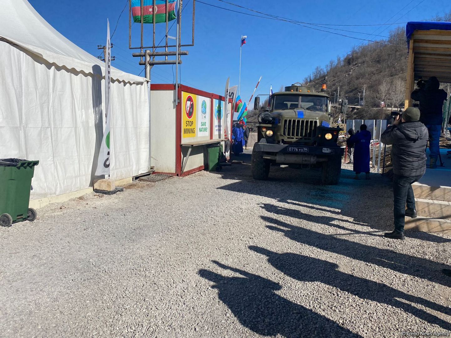 More vehicles of Russian peacekeepers move freely along Azerbaijan's Lachin-Khankendi road (PHOTO)