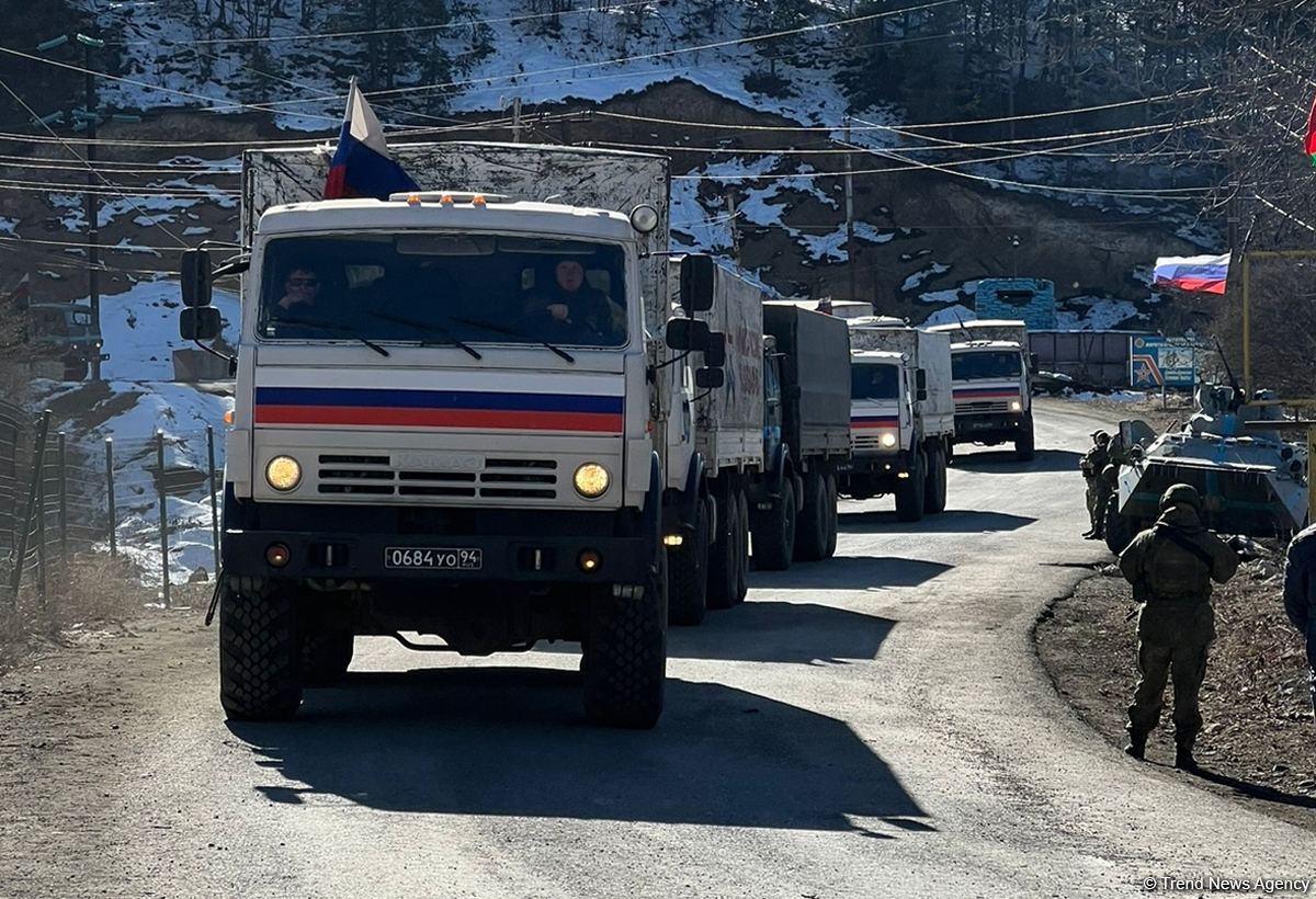 More vehicles of Russian peacekeepers pass freely along Azerbaijan's Lachin-Khankendi road (PHOTO)