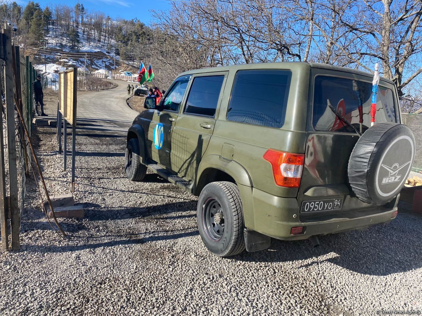 Vehicles of Russian peacekeepers move freely along Azerbaijan's Lachin-Khankendi road (PHOTO)