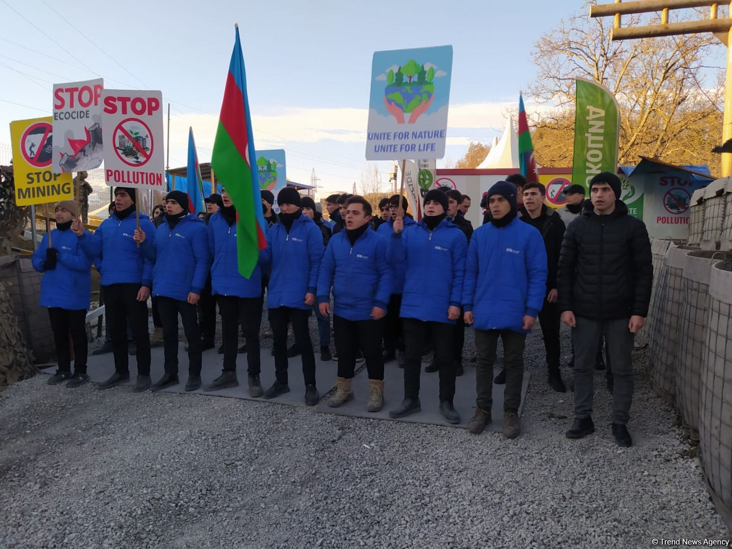 Peaceful protest of Azerbaijani eco-activists continues on Lachin-Khankendi road (PHOTO)