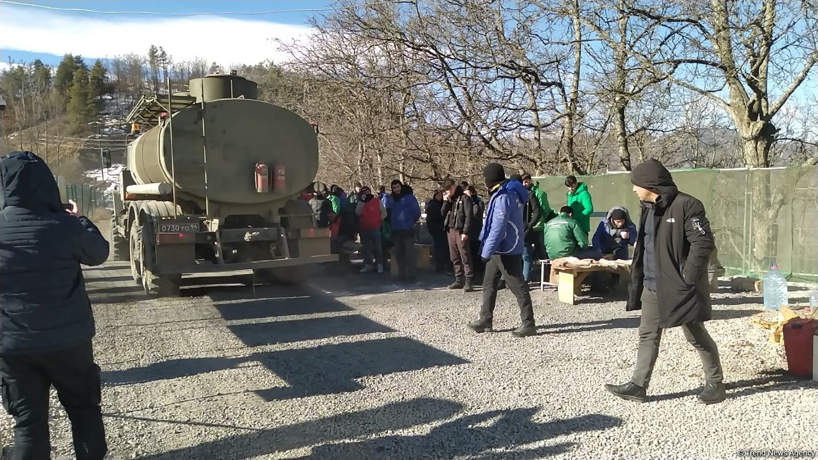 Convoy of Russian peacekeepers moves freely along Azerbaijan's Lachin-Khankendi road (PHOTO)