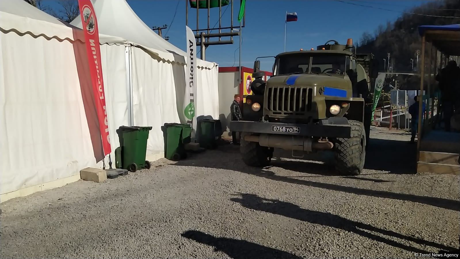 Convoy of Russian peacekeepers moves freely along Azerbaijan's Lachin-Khankendi road (PHOTO)