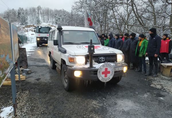ICRC convoy drives freely along Azerbaijan's Lachin-Khankendi road (PHOTO)