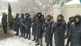 Peaceful protest of Azerbaijani eco-activists continues on Lachin-Khankendi road (PHOTO)