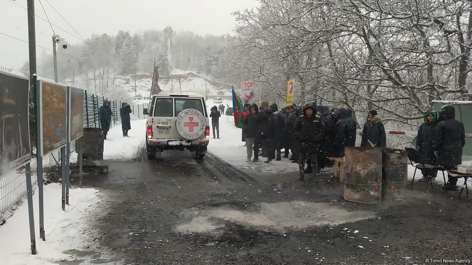ICRC convoy freely drives along Azerbaijan's Lachin-Khankendi road (PHOTO)