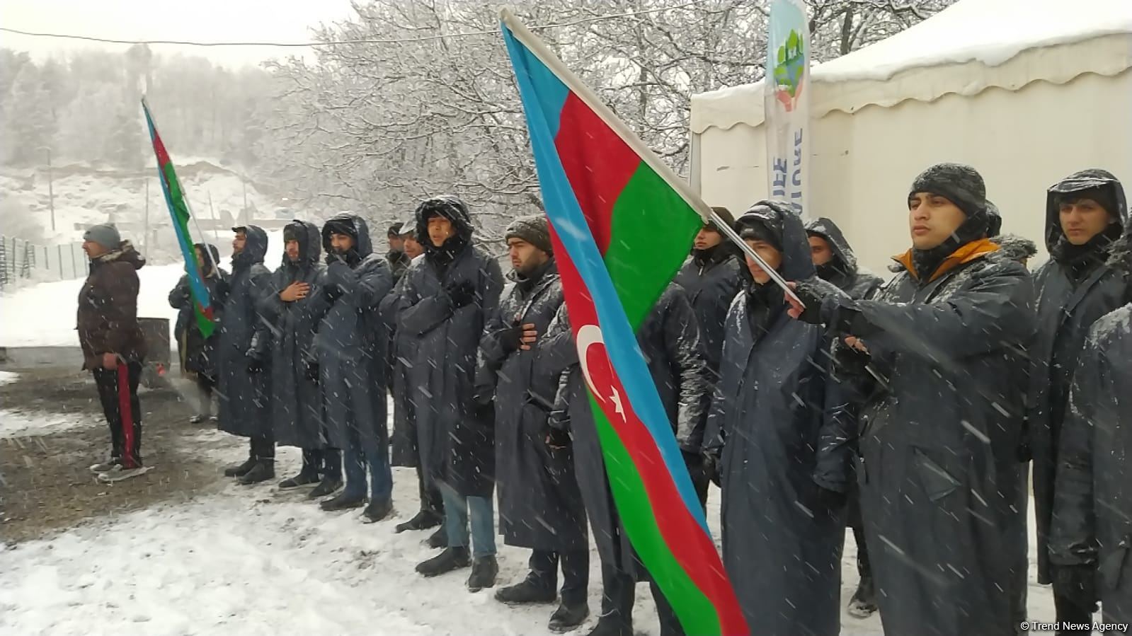 Peaceful protest of Azerbaijani eco-activists continues on Lachin-Khankendi road (PHOTO)