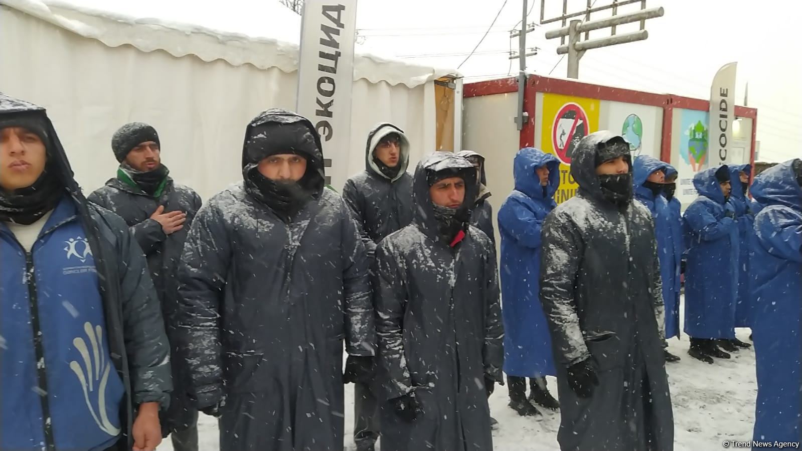 Peaceful protest of Azerbaijani eco-activists continues on Lachin-Khankendi road (PHOTO)