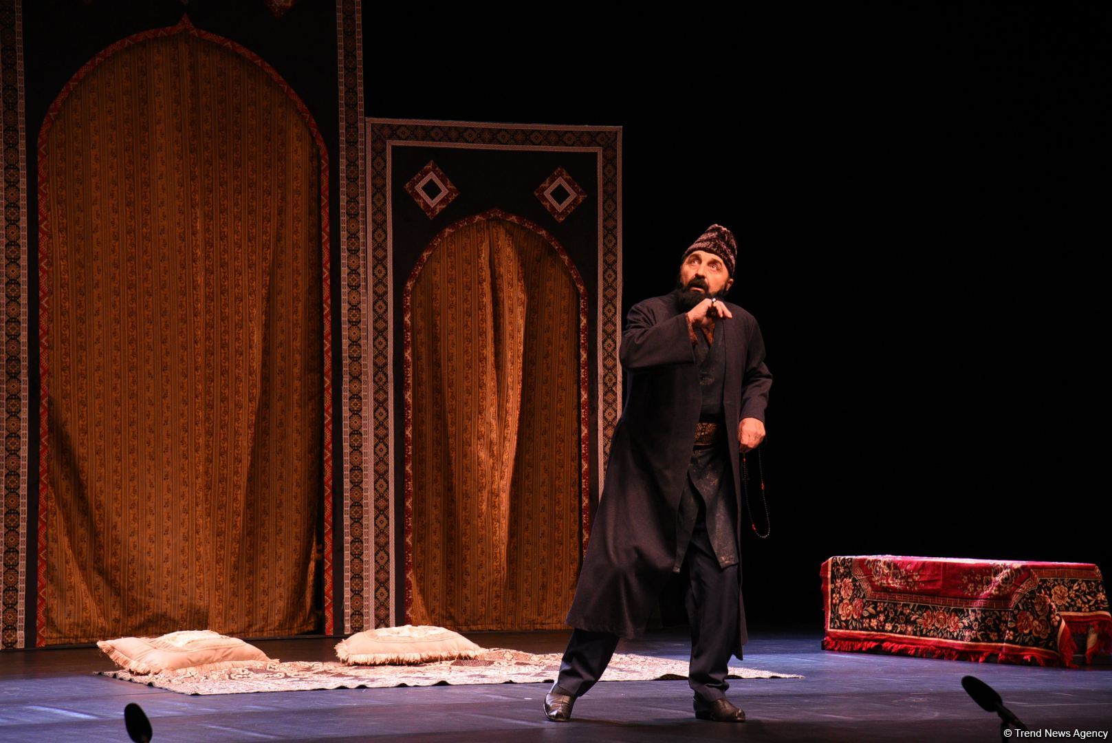Great leader Heydar Aliyev's favorite "Corpses" play staged at Heydar Aliyev Center in Baku (PHOTO/VIDEO)