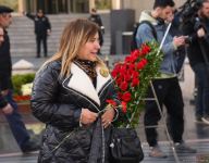 Azerbaijani people honor memory of Khojaly genocide victims (PHOTO)