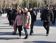 Azerbaijani people honor memory of Khojaly genocide victims (PHOTO)