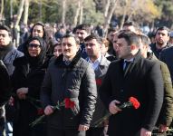 Azerbaijani people honor memory of Khojaly genocide victims (PHOTO)