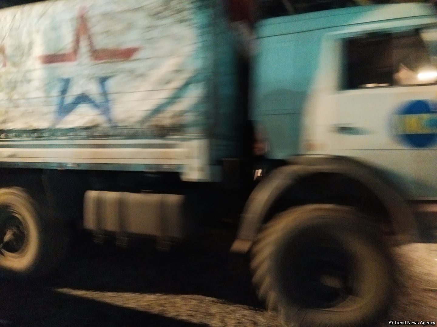 Vehicles of Russian peacekeepers pass freely along Azerbaijan's Lachin-Khankendi road (PHOTO)