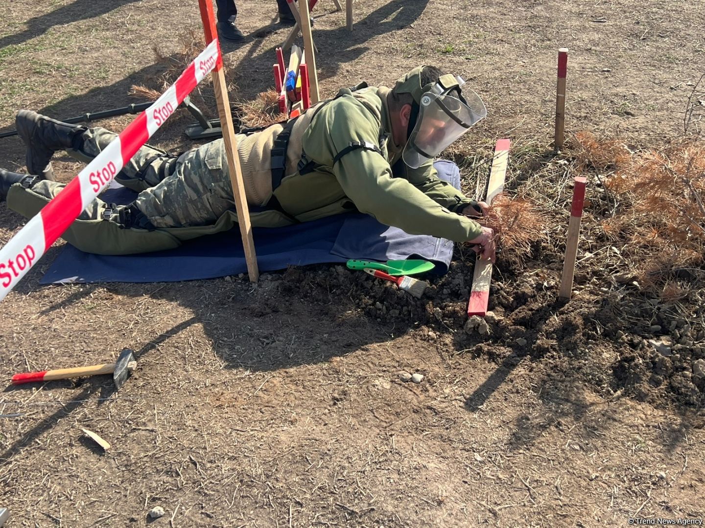 Azerbaijani military units conduct training for de-mining operations (PHOTO)
