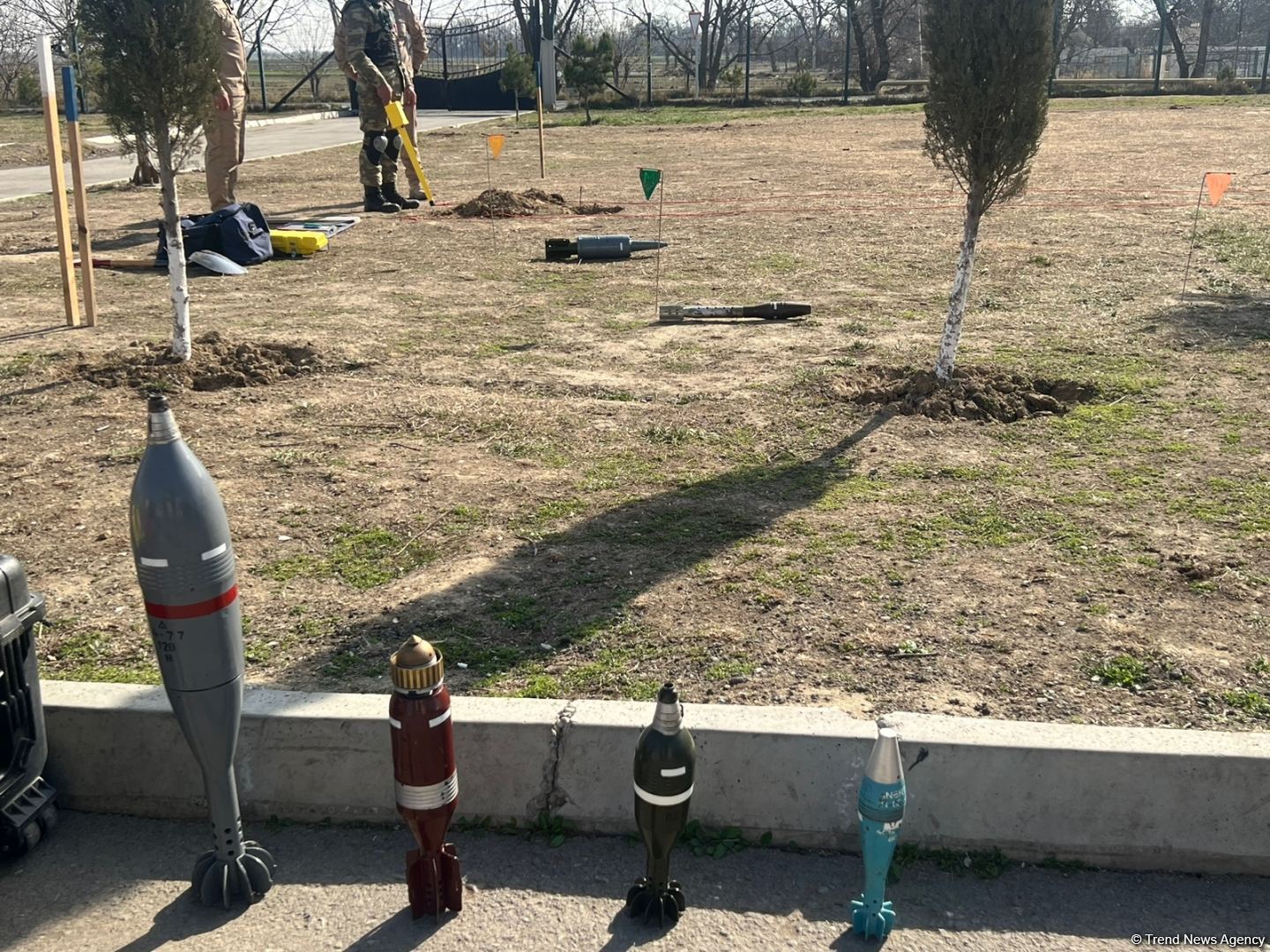 Azerbaijani military units conduct training for de-mining operations (PHOTO)