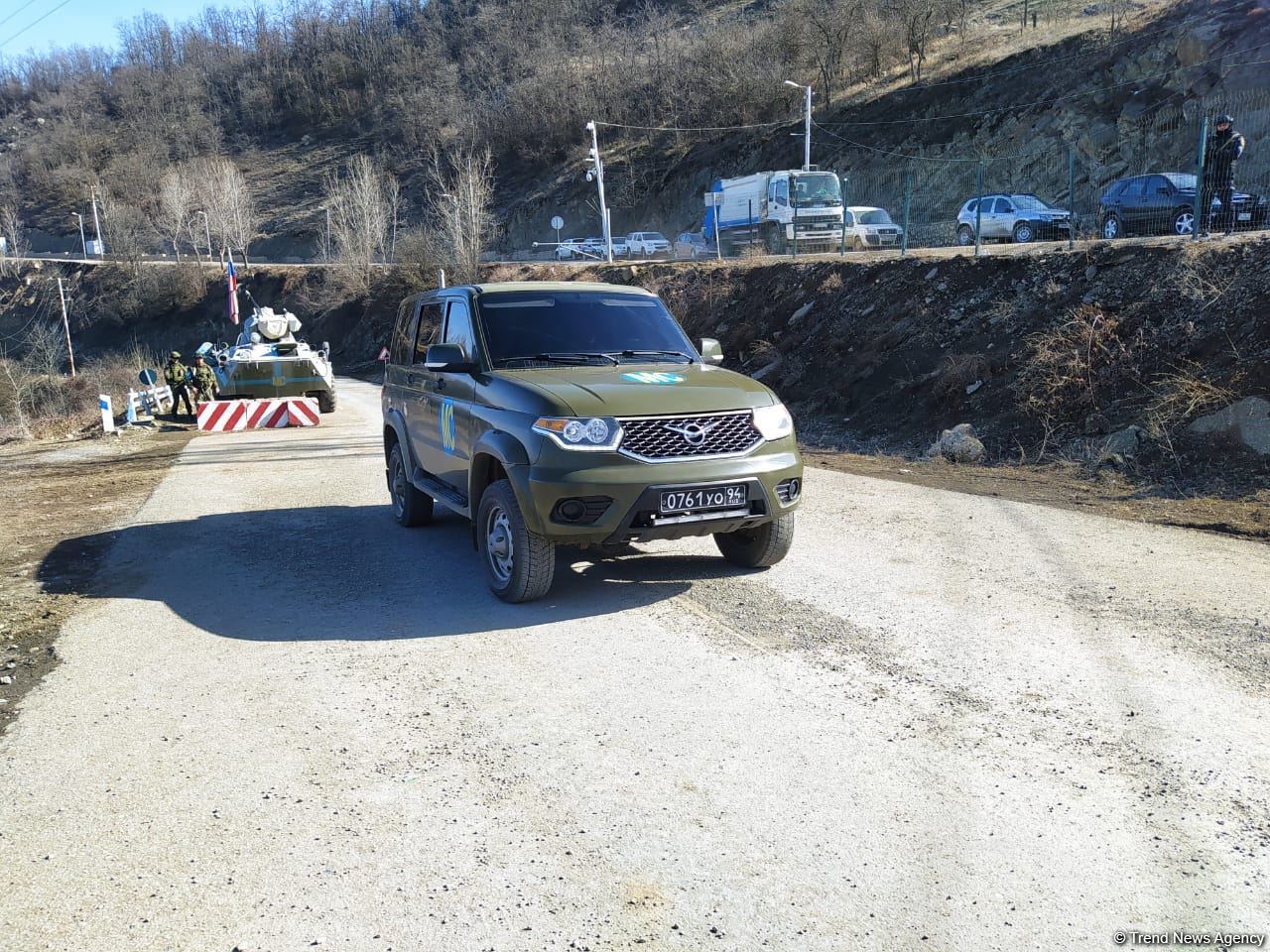 Vehicles of Russian peacekeepers pass freely along Azerbaijan's Lachin-Khankendi road (PHOTO)