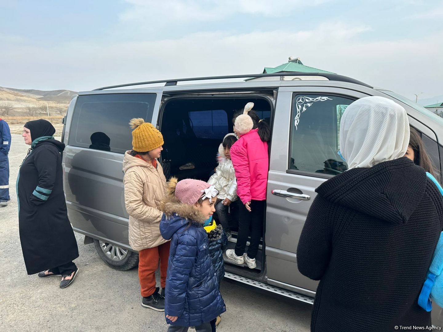 Azerbaijan relocates ten more families to liberated Aghali village in Zangilan (PHOTO)