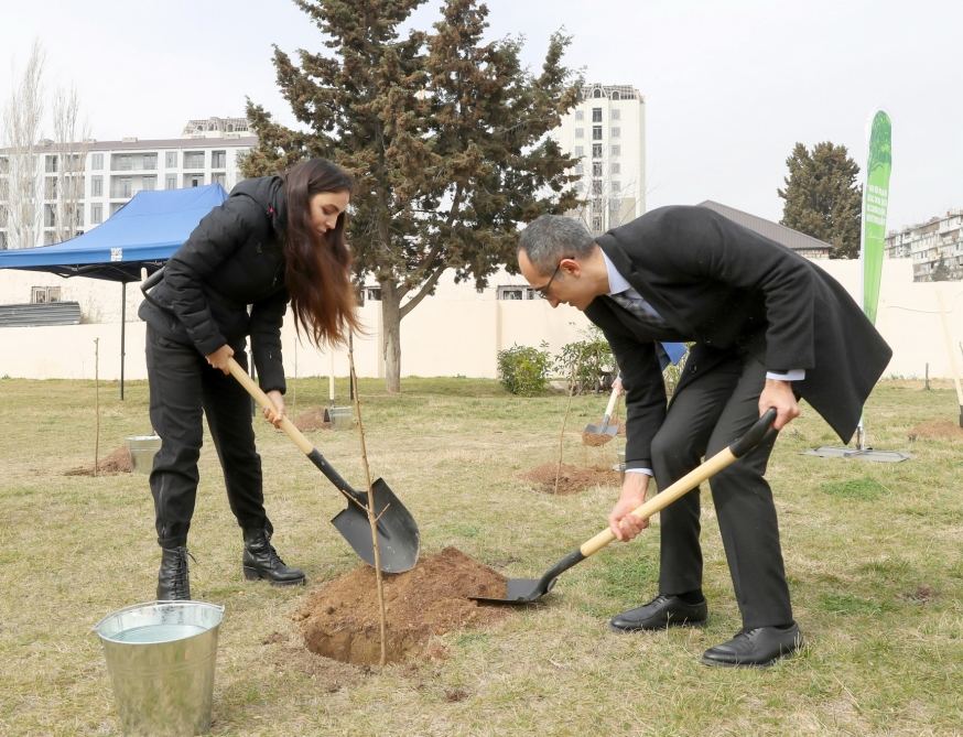 Heydar Aliyev Foundation’s VP Leyla Aliyeva takes part in “Green Marathon 2023” tree-planting campaign (PHOTO)