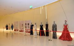 Stunning harmony of high art opera and fashion - Heydar Aliyev Center's gift for March 8 (PHOTO)