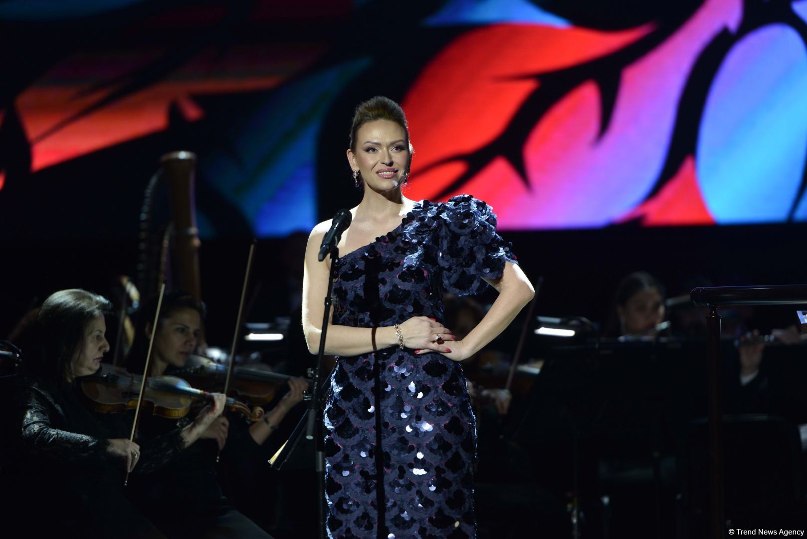 Stunning harmony of high art opera and fashion - Heydar Aliyev Center's gift for March 8 (PHOTO)
