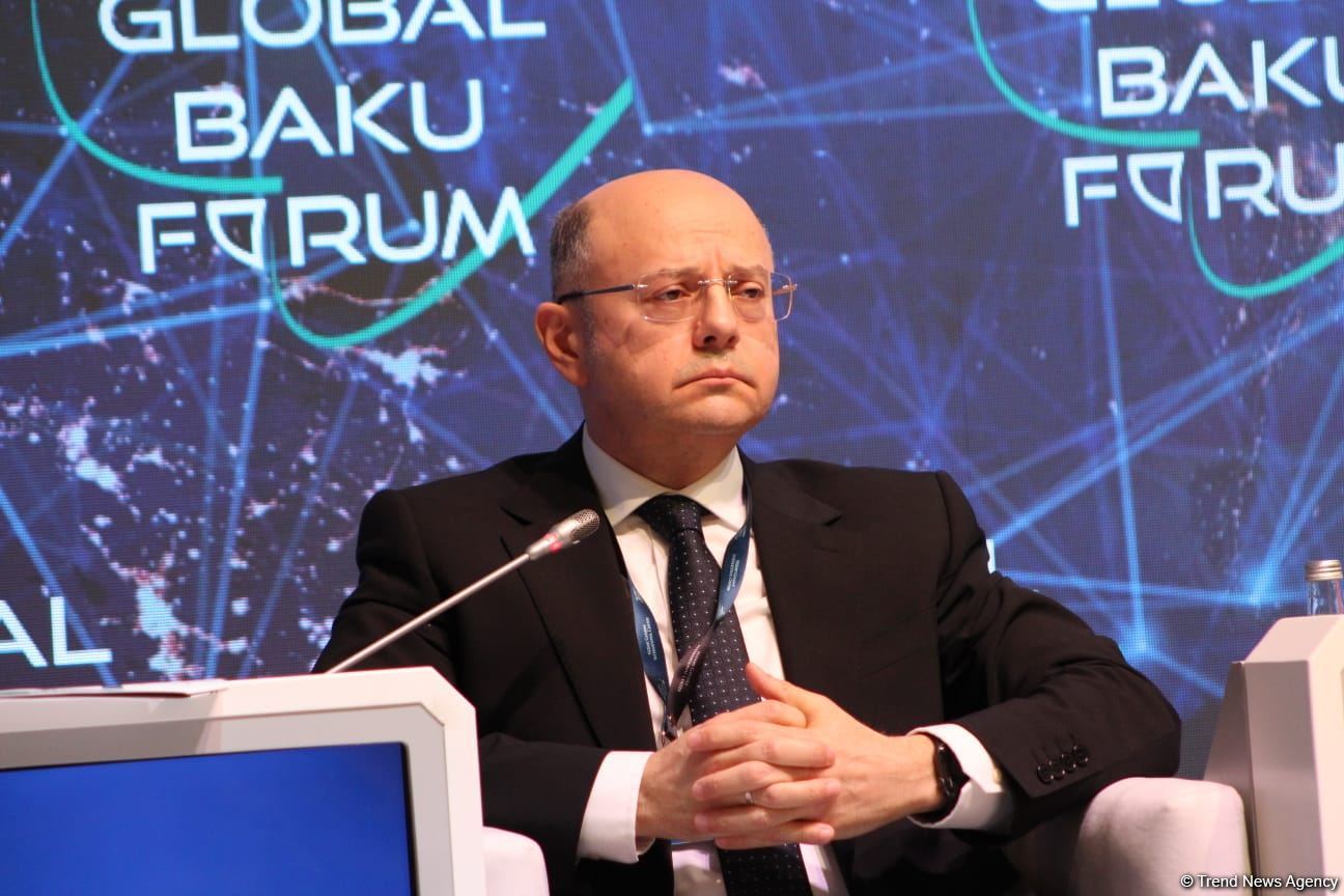 Azerbaijan strives to build energy corridors - minister