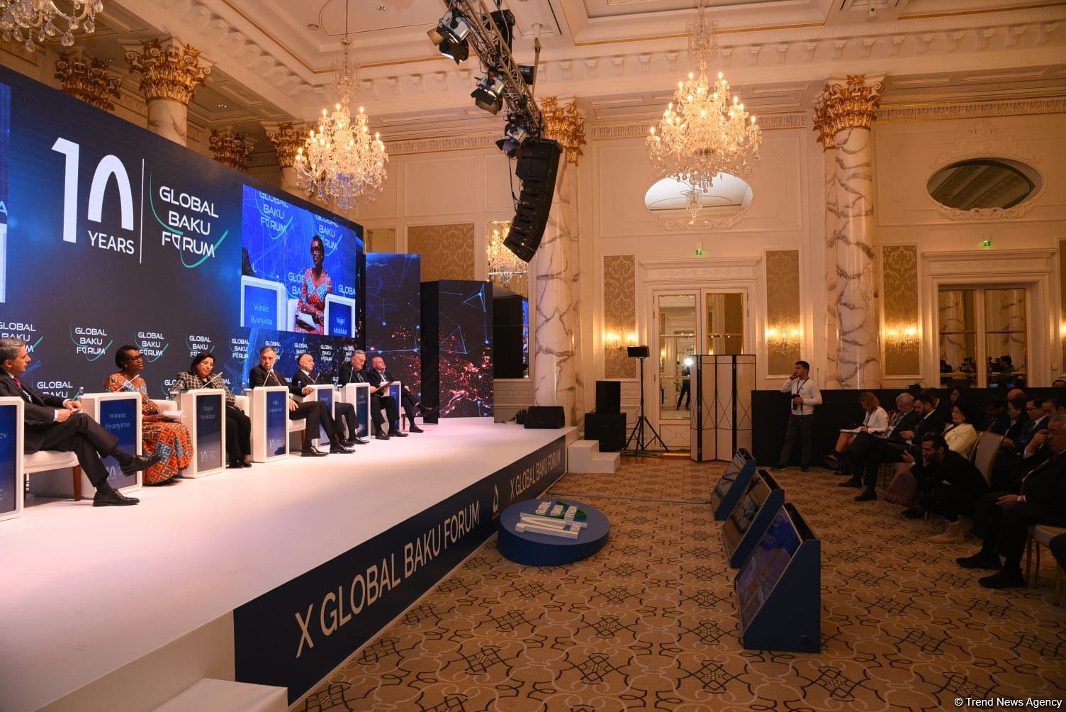 Fourth panel meeting held within framework of Global Baku Forum (PHOTO)