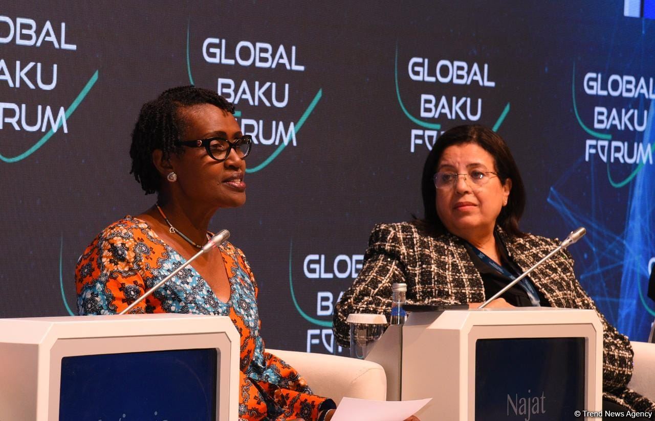 Fourth panel meeting held within framework of Global Baku Forum (PHOTO)