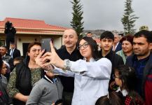 Heartfelt meeting of President Ilham Aliyev and First Lady Mehriban Aliyeva with residents of Talish village (PHOTO)