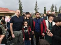 Heartfelt meeting of President Ilham Aliyev and First Lady Mehriban Aliyeva with residents of Talish village (PHOTO)
