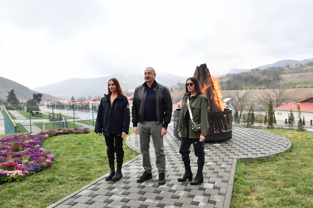 President Ilham Aliyev lights Novruz bonfire in Talish village, congratulates Azerbaijani people on holiday (PHOTO)