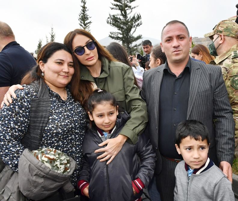 President Ilham Aliyev, First Lady Mehriban Aliyeva visit Tartar district (PHOTO/VIDEO)