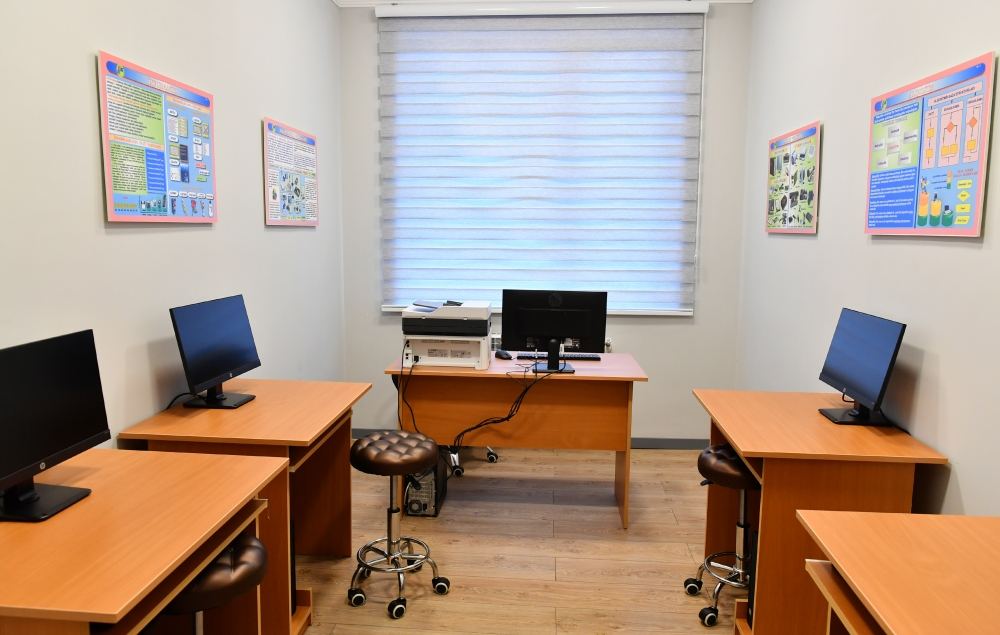 President Ilham Aliyev, First Lady Mehriban Aliyeva get acquainted with conditions in school in Sugovushan (PHOTO/VIDEO)