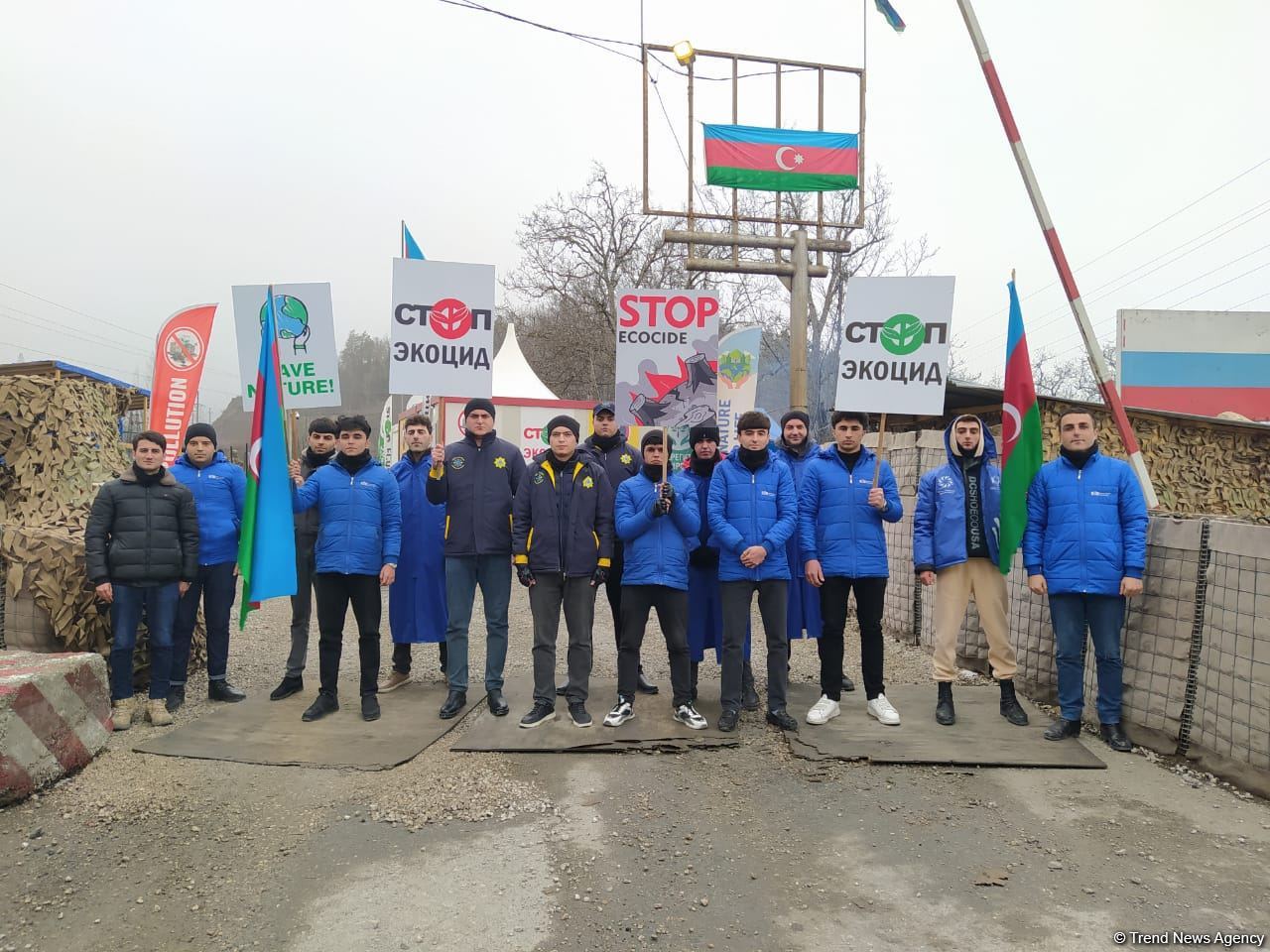 Peaceful protest of Azerbaijani eco-activists continues on Lachin-Khankendi road (PHOTO)