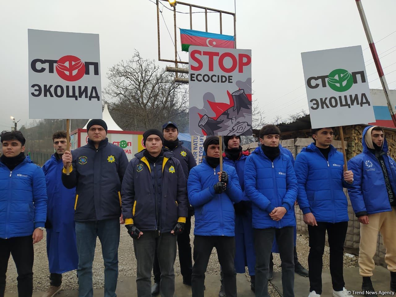 Peaceful protest of Azerbaijani eco-activists continues on Lachin-Khankendi road (PHOTO)