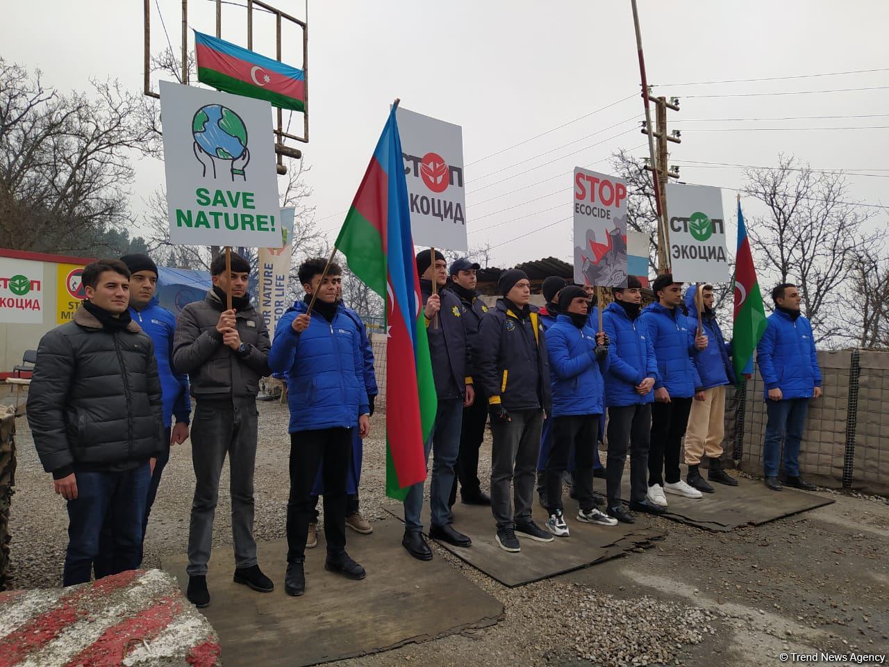 Peaceful protest of Azerbaijani eco-activists continues on Lachin-Khankendi road (PHOTO)