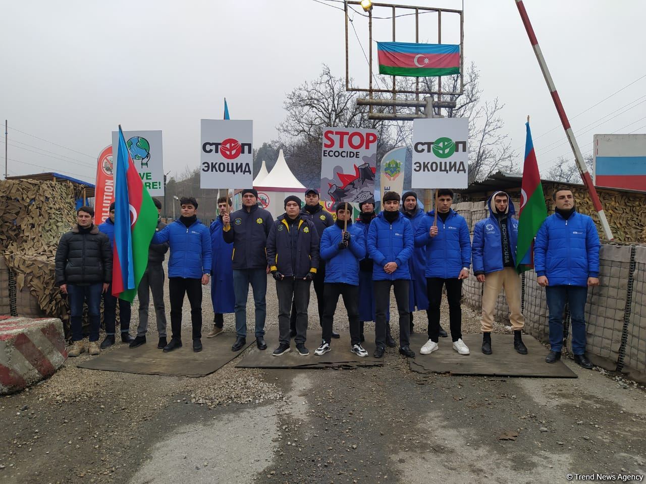 Peaceful protest of Azerbaijani eco-activists continues on Lachin-Khankendi road (PHOTO)