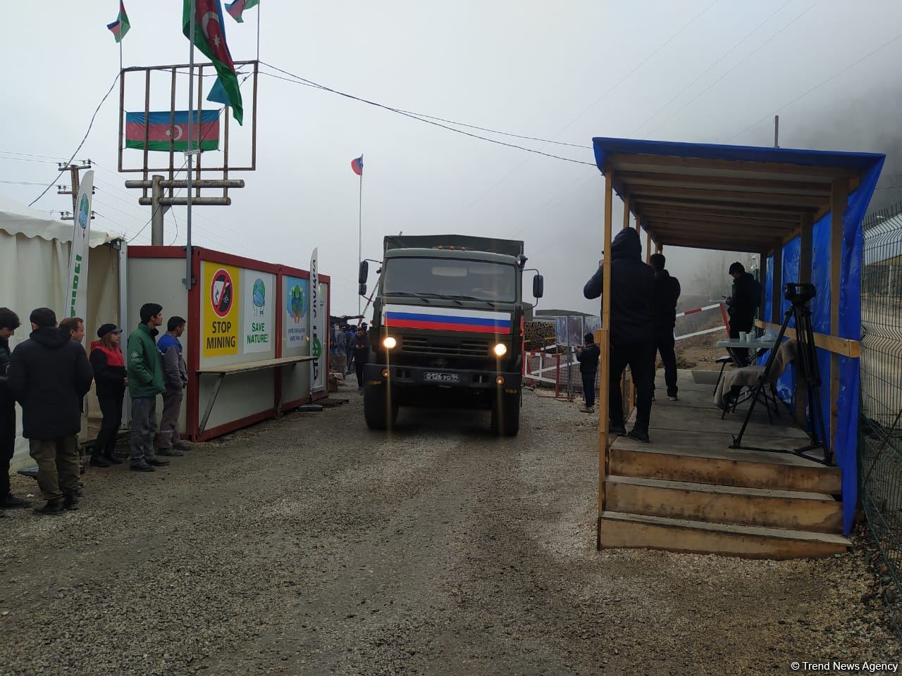 Convoy of Russian peacekeepers moves freely along Azerbaijan's Lachin-Khankendi road (PHOTO)