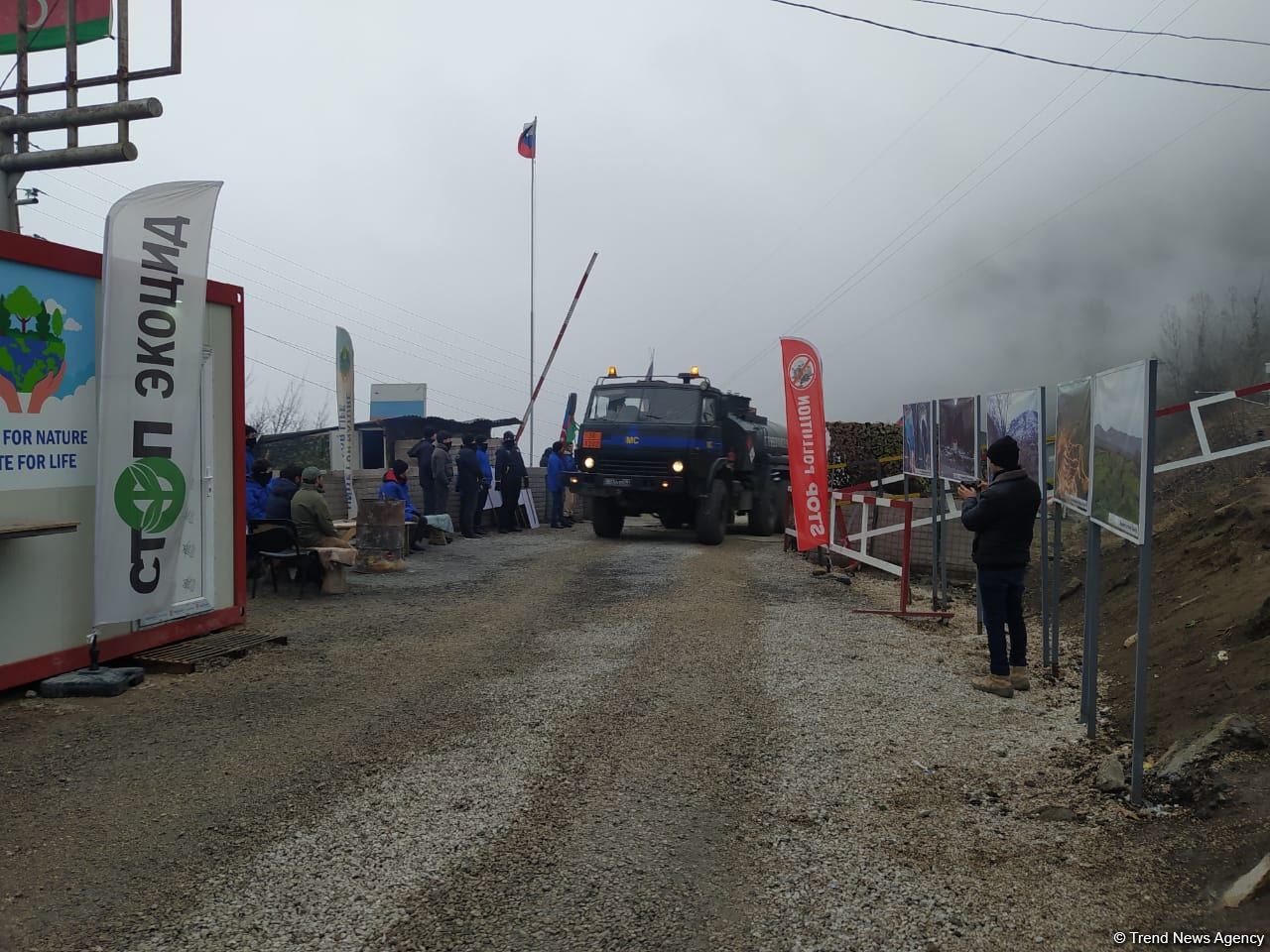 Convoy of Russian peacekeepers moves freely along Azerbaijan's Lachin-Khankendi road (PHOTO)