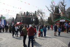 Baku residents celebrating Novruz holiday (PHOTO)