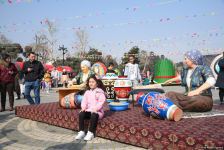 Baku residents celebrating Novruz holiday (PHOTO)