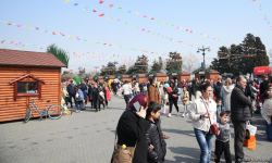 Baku residents celebrating Novruz holiday (PHOTO)