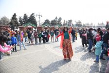 Baku residents celebrating Novruz holiday (PHOTO)